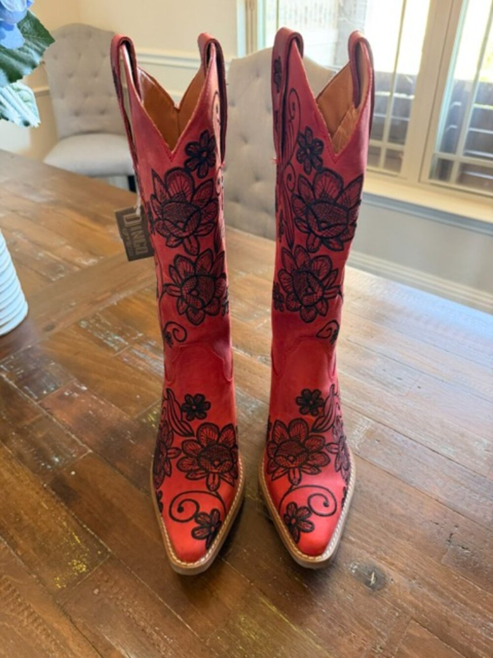 BEAUTIFUL, NEW Dingo Swing Leather Floral Embroidered Tall Western Boots-Size 7 - Picture 2 of 9